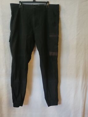 Men's Black Cargo Jogger Pants with Utility Pockets